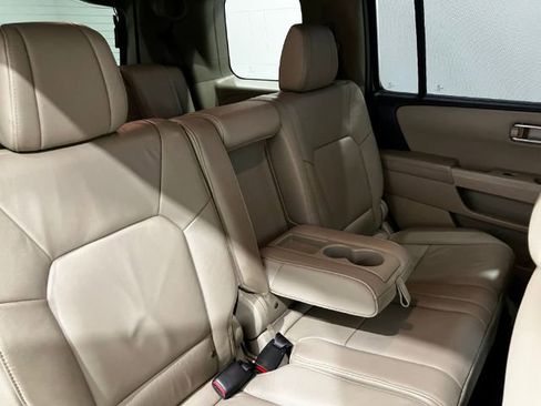 Used 2015 Honda Pilot Touring image 42