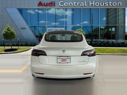 Used 2019 Tesla Model 3 Long Range image 10