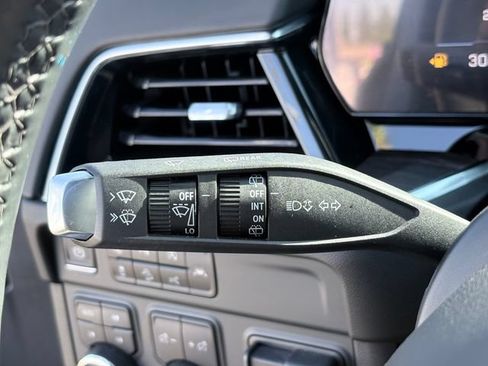 Used 2025 Chevrolet Tahoe Z71 w/ Z71 Off-Road Package AWD/4WD image 16
