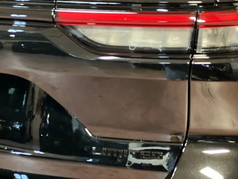 New 2025 Jeep Grand Cherokee Limited image 25