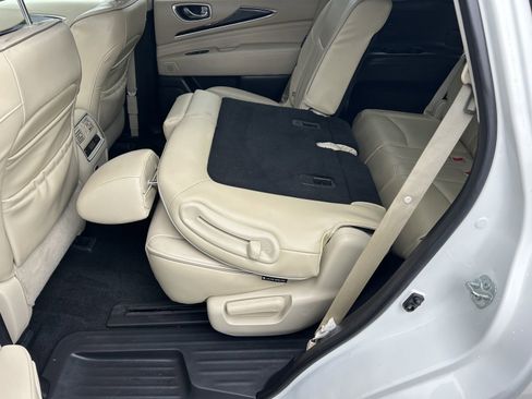 Used 2018 INFINITI QX60 Luxe w/ Deluxe Technology Package image 17