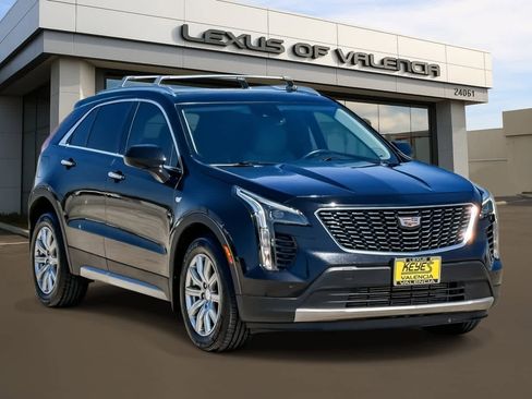 Used 2020 Cadillac XT4 Premium Luxury w/ Driver Awareness Package AWD/4WD image 5