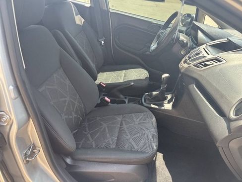 Used 2013 Ford Fiesta SE FWD image 17