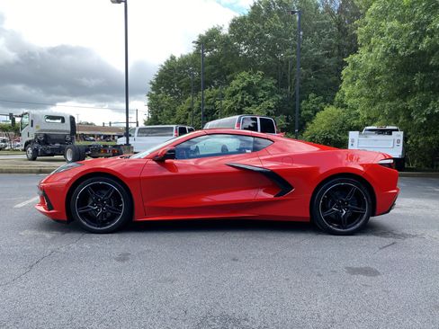 Used 2024 Chevrolet Corvette Stingray Preferred Cpe w/ 2LT RWD image 6