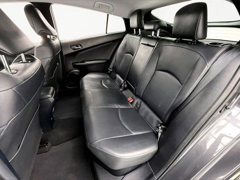 Used 2016 Toyota Prius Three Touring image 25