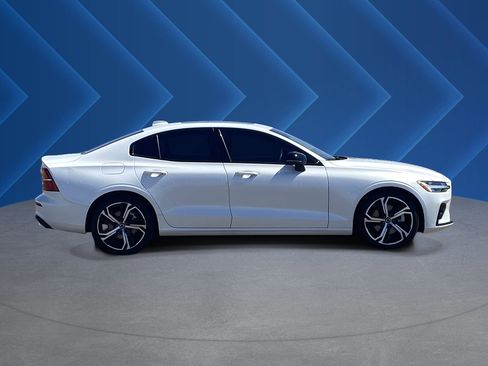 Used 2024 Volvo S60 B5 Core AWD/4WD image 2