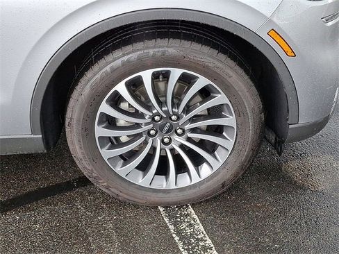 Certified 2022 Lincoln Aviator Reserve w/ Elements Package Plus image 9