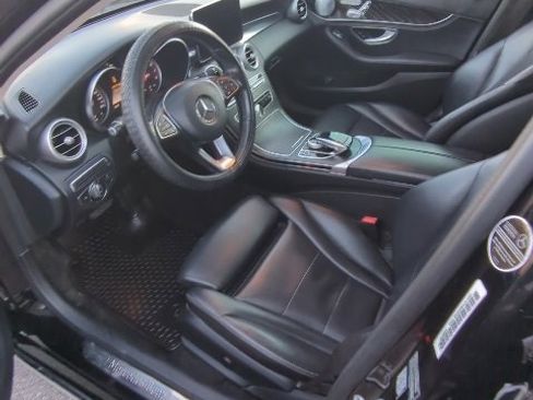 Used 2015 Mercedes-Benz C 300 4MATIC Sedan image 8