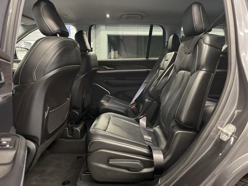 Used 2021 Jeep Grand Cherokee L Limited image 28