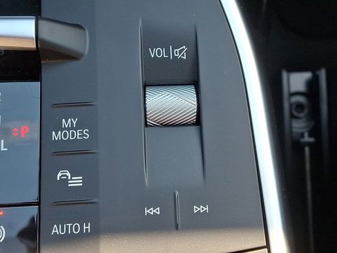 New 2026 BMW X1 xDrive28i w/ Technology Package image 15