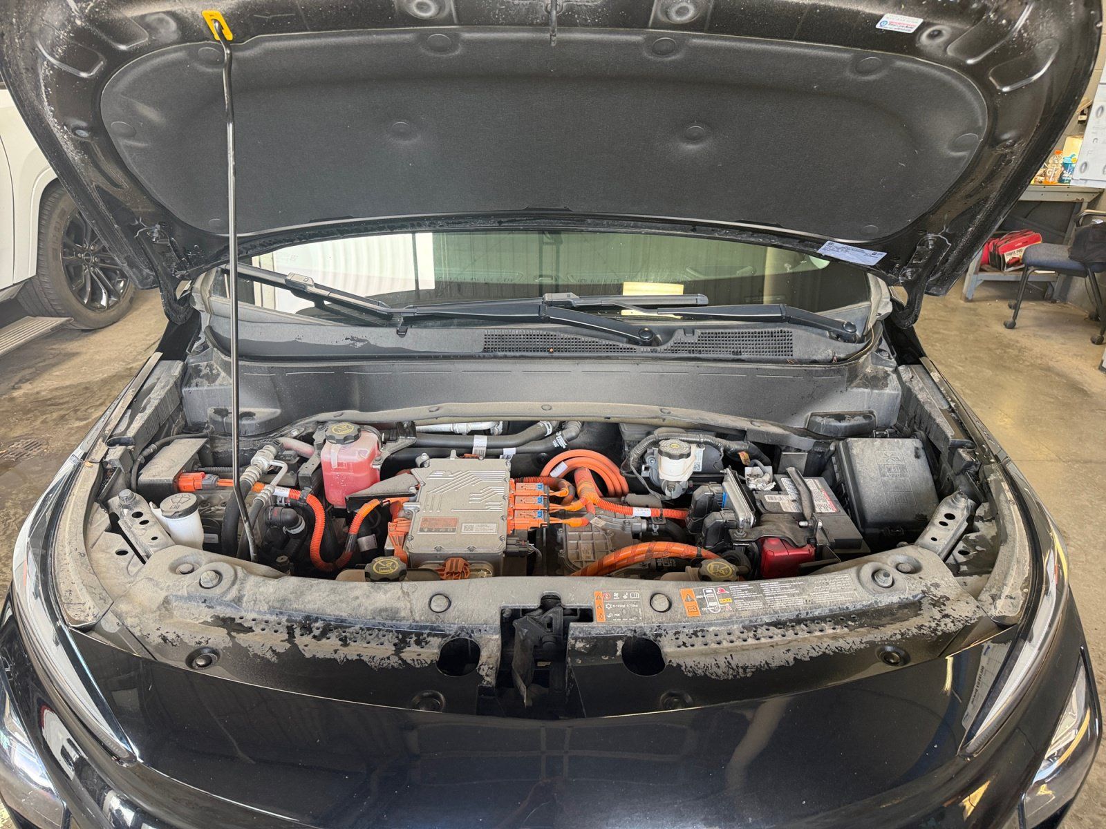 Used 2022 Chevrolet Bolt EUV Premier w/ Sun & Sound Package FWD image 18