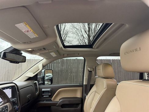 Used 2018 GMC Sierra 3500 Denali w/ Duramax Plus Package image 24