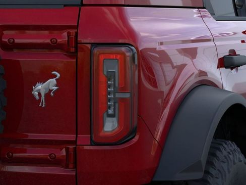 New 2025 Ford Bronco Badlands image 56