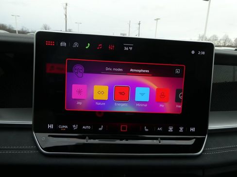 New 2026 Volkswagen Tiguan SE R-Line AWD/4WD image 31
