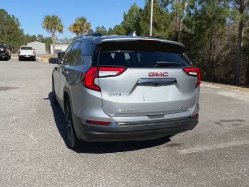 Used 2024 GMC Terrain AT4 AWD/4WD image 7