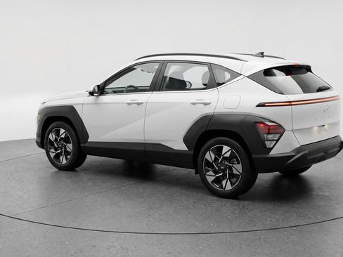 Used 2025 Hyundai Kona SEL image 6
