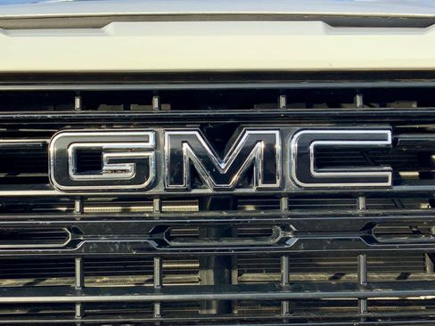 Certified 2022 GMC Sierra 1500 Elevation image 20