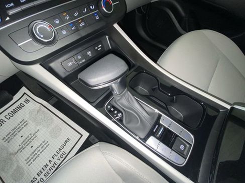 Certified 2026 Hyundai Tucson SE FWD image 20