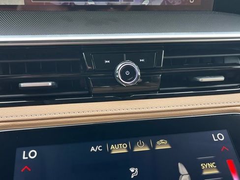 New 2026 INFINITI QX80 Luxe RWD image 16