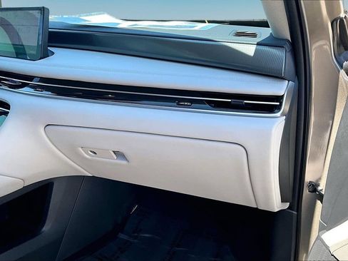 Used 2026 INFINITI QX60 Luxe w/ Cargo Package FWD image 17