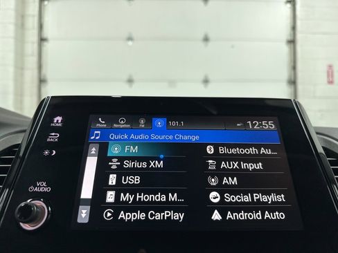 Used 2024 Honda Odyssey Touring image 28