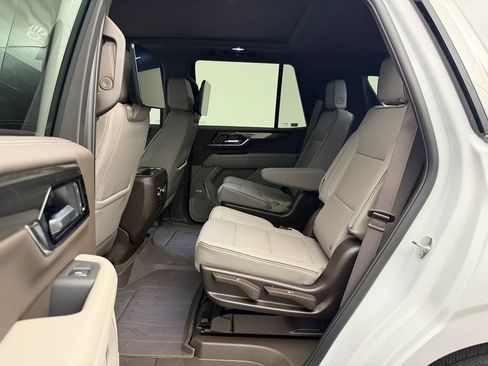 Used 2026 GMC Yukon Elevation w/ Elevation Premium Package AWD/4WD image 20