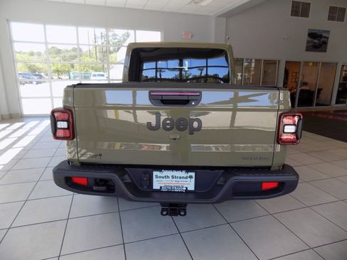 New 2026 Jeep Gladiator Sport AWD/4WD image 11