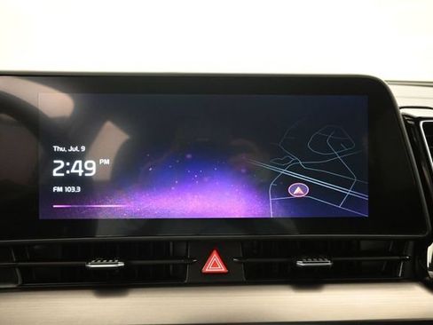 Used 2025 Kia Sportage EX FWD image 13