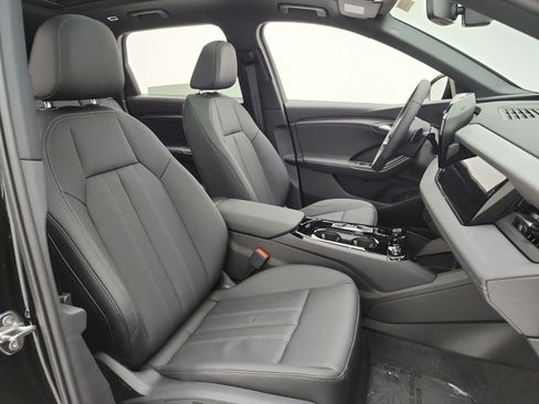 New 2027 Audi Q6 e-tron Premium AWD/4WD image 14