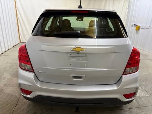 Used 2017 Chevrolet Trax LS FWD image 7