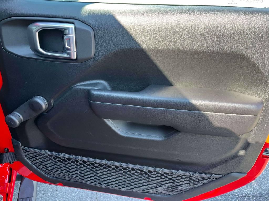 Used 2020 Jeep Wrangler Sport AWD/4WD image 16