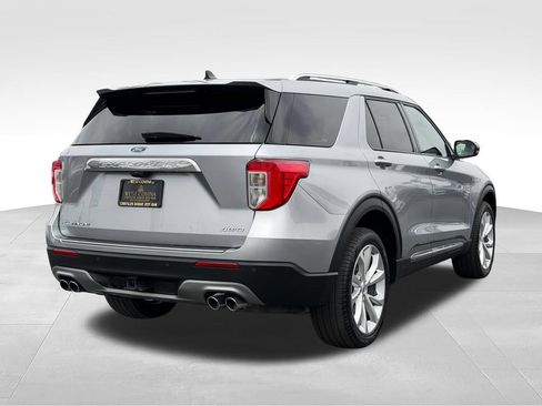 Used 2024 Ford Explorer Platinum w/ Technology Package AWD/4WD image 7