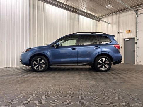 Used 2018 Subaru Forester 2.5i Premium AWD/4WD image 2