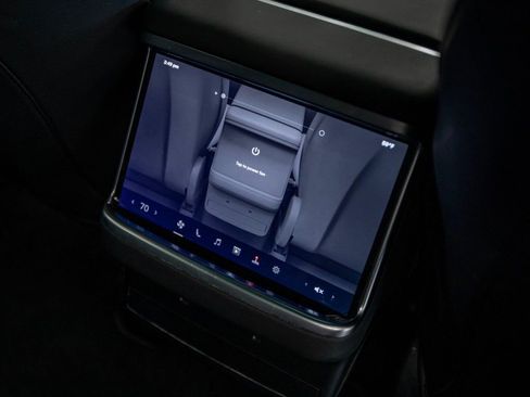 Used 2024 Tesla Model X image 32