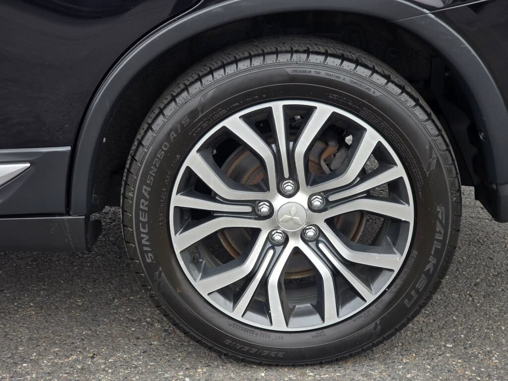Used 2018 Mitsubishi Outlander ES FWD image 10