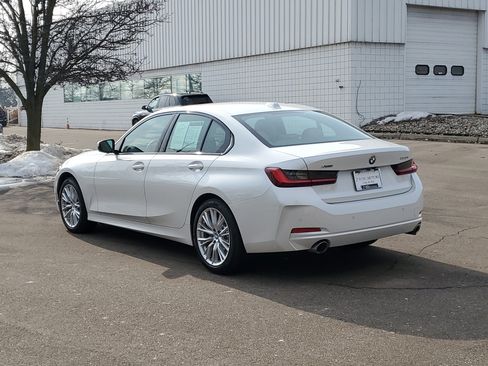 Certified 2023 BMW 330i xDrive Sedan w/ Premium Package image 2