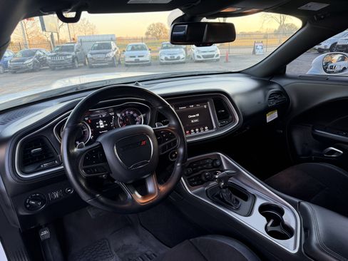 Used 2020 Dodge Challenger GT w/ Plus Package image 23