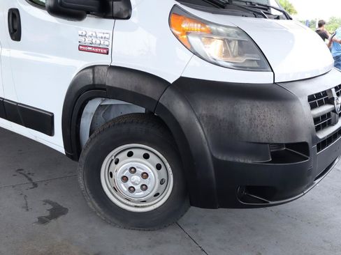 Used 2017 RAM ProMaster 2500 FWD image 4
