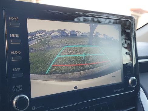 Used 2022 Toyota Corolla Cross LE image 27