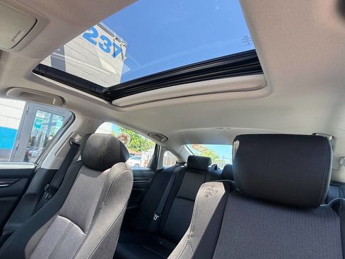 Used 2019 Honda Accord EX image 11