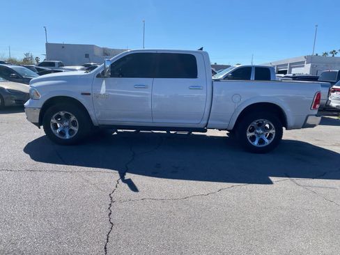 Used 2014 RAM 1500 Laramie w/ Convenience Group image 9