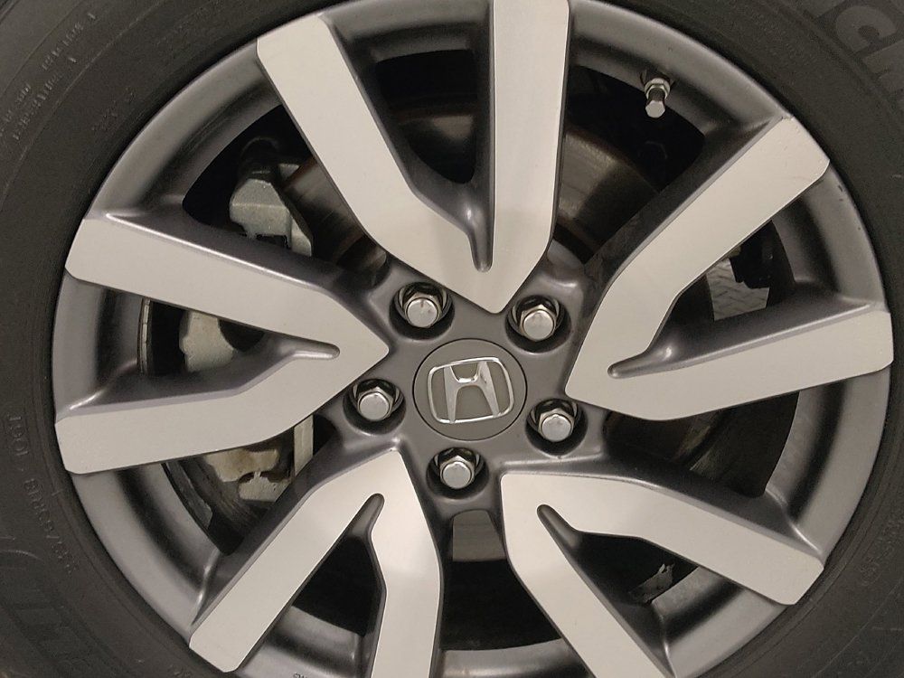 Used 2021 Honda Pilot EX image 31