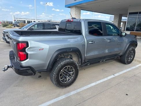 Used 2024 Chevrolet Colorado ZR2 w/ Technology Package AWD/4WD image 3