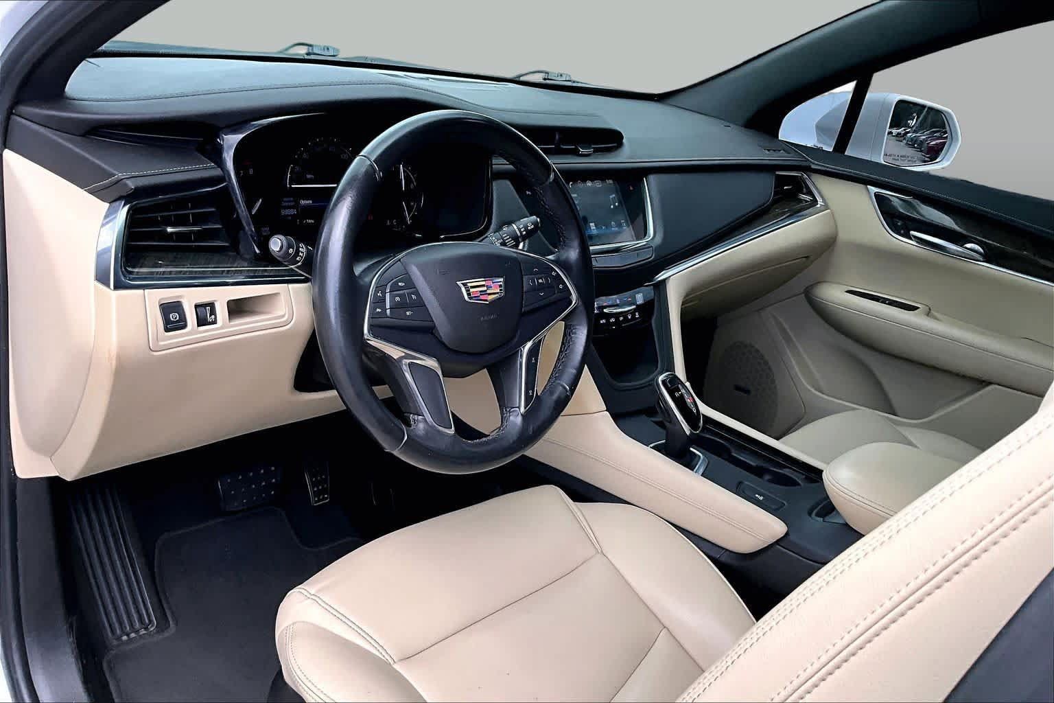 Used 2019 Cadillac XT5 FWD image 20