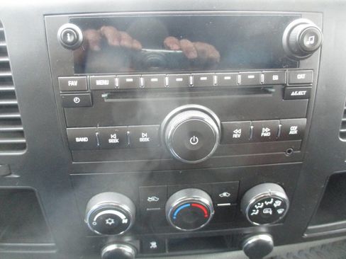 Used 2011 GMC Sierra 1500 SL image 33