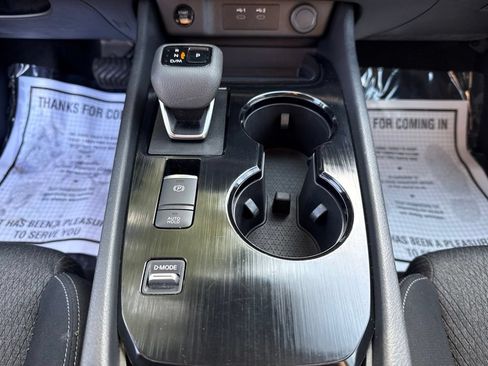 Used 2024 Nissan Rogue SV FWD image 25