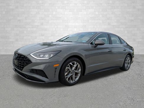 Certified 2023 Hyundai Sonata SEL w/ Convenience Package FWD image 5