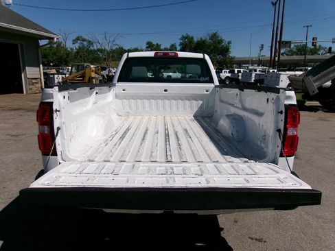 Used 2018 GMC Sierra 1500 4x4 Regular Cab w/ Sierra Convenience Package image 3