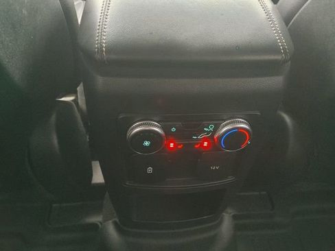 Used 2020 Ford Explorer XLT w/ Equipment Group 202A image 15