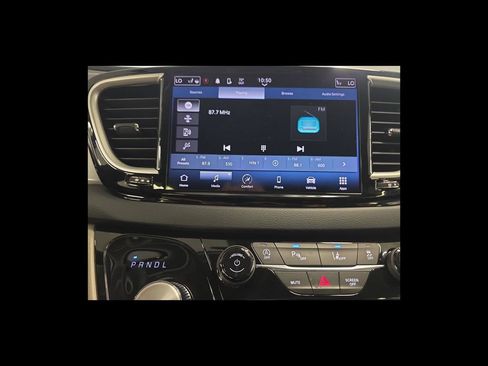 Used 2023 Chrysler Pacifica Touring-L FWD image 22